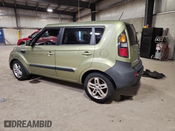 ✅ 2011 Kia Soul + • VIN: KNDJT2A26B7308744 • Lot: 92589275. Listed on Copart with 204,390 mi. Free auction sales archive from the USA and detailed vehicle history report at DreamBid. Image 2.