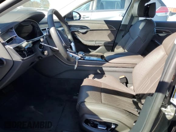 ✅ 2023 Audi A8 • VIN: WAULDAF83PN011055 • Lot: 80932444. Wystawiony na Copart z przebiegiem 9 734 mil. Bezpłatny archiwum sprzedaży aukcyjnych z USA i szczegółowy raport historii pojazdu na DreamBid. Zdjęcie 7.