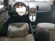 ✅ 2010 Nissan Sentra 2.0 • VIN: 3N1AB6AP8AL616727 • Lot: 86881975. Wystawiony na Copart z przebiegiem 256 997 mil. Bezpłatny archiwum sprzedaży aukcyjnych z USA i szczegółowy raport historii pojazdu na DreamBid. Zdjęcie 8.