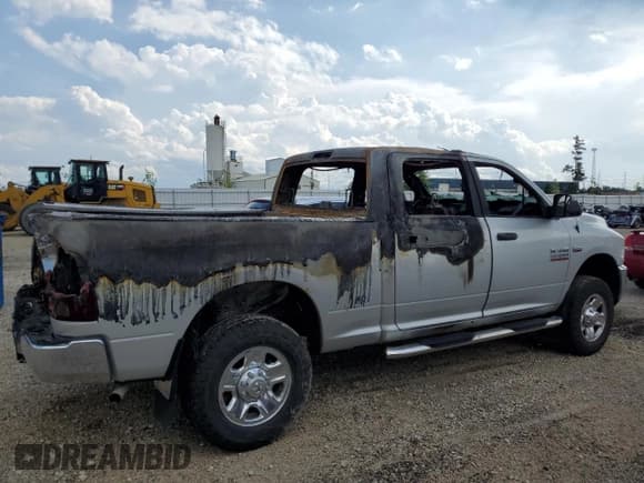 ✅ 2015 Ram 2500 SLT • VIN: 3C6TR5DTXFG645593 • Лот: 64406415. Опубликован ранее на Copart с пробегом Не указан. Бесплатный доступ к архиву аукционных продаж из США и подробный отчёт об истории автомобиля на DreamBid. Изображение 3.