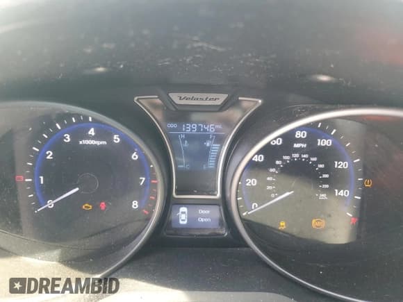 ✅ 2014 Hyundai Veloster Turbo • VIN: KMHTC6AEXEU193030 • Lot: 82317094. Wystawiony na Copart z przebiegiem 139 746 mil. Bezpłatny archiwum sprzedaży aukcyjnych z USA i szczegółowy raport historii pojazdu na DreamBid. Zdjęcie 9.