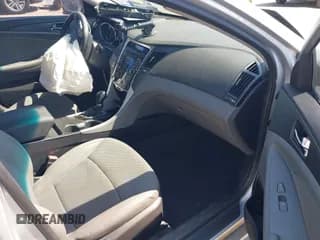 ✅ 2011 Hyundai Sonata Limited • VIN: 5NPEC4AC4BH238520 • Лот: 43352804. Опубликован ранее на IAAI с пробегом 228 757 миль. Бесплатный доступ к архиву аукционных продаж из США и подробный отчёт об истории автомобиля на DreamBid. Изображение 5.