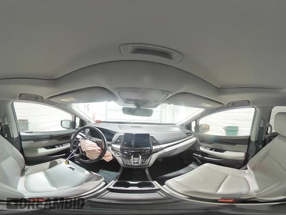 ✅ 2020 Honda Odyssey Touring • VIN: 5FNRL6H86LB003292 • Lot: 61835955. Listed on Copart with 82,219 mi. Free auction sales archive from the USA and detailed vehicle history report at DreamBid. Image 15.