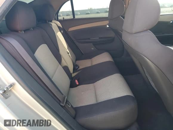 ✅ 2011 Chevrolet Malibu 1LS • VIN: 1G1ZB5E1XBF267185 • Lot: 82635645. Listed on Copart with 182,144 mi. Free auction sales archive from the USA and detailed vehicle history report at DreamBid. Image 10.