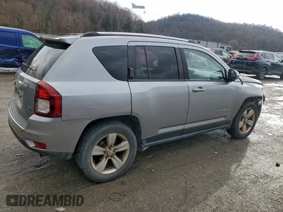 ✅ 2015 Jeep Compass High Altitude • VIN: 1C4NJDEB5FD245723 • Lot: 94251425. Listed on Copart with 163,587 mi. Free auction sales archive from the USA and detailed vehicle history report at DreamBid. Image 3.
