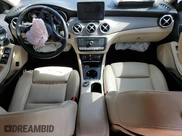 ✅ 2018 Mercedes-Benz GLA 250 • VIN: WDCTG4GB6JJ373119 • Лот: 83765465. Опубликован ранее на Copart с пробегом 129 969 миль. Бесплатный доступ к архиву аукционных продаж из США и подробный отчёт об истории автомобиля на DreamBid. Изображение 8.