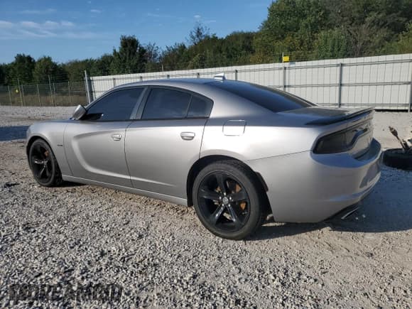 ✅ 2016 Dodge Charger R/T • VIN: 2C3CDXCTXGH222443 • Lot: 85726475. Listed on Copart with 140,738 mi. Free auction sales archive from the USA and detailed vehicle history report at DreamBid. Image 2.