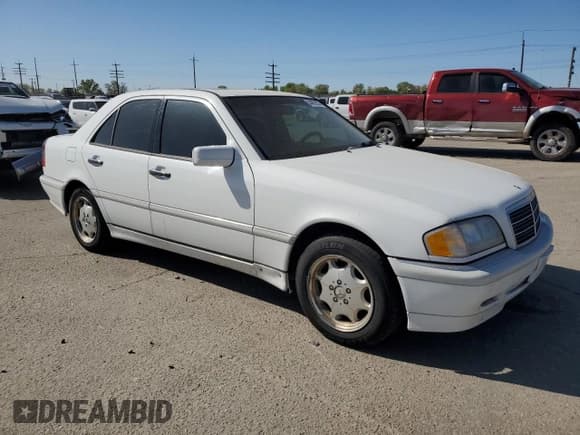 ✅ 1999 Mercedes-Benz C 230/260/280/320 • VIN: WDBHA24GXXA705698 • Lot: 54093535. Wystawiony na Copart z przebiegiem 184 453 mil. Bezpłatny archiwum sprzedaży aukcyjnych z USA i szczegółowy raport historii pojazdu na DreamBid. Zdjęcie 4.