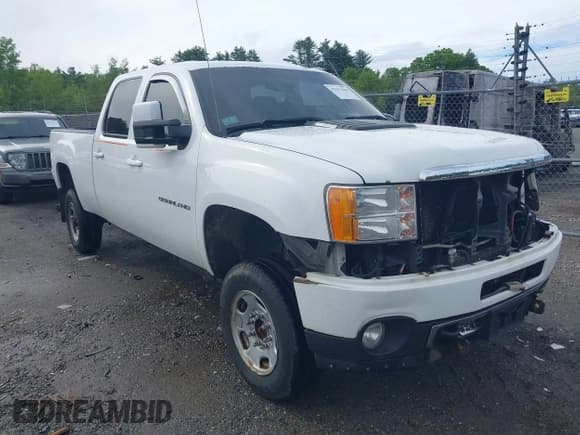 ✅ 2013 GMC Sierra 2500HD Denali • VIN: 1GT125E8XDF238662 • Лот: 42253366. Опубликован ранее на IAAI с пробегом 250 409 миль. Бесплатный доступ к архиву аукционных продаж из США и подробный отчёт об истории автомобиля на DreamBid. Изображение 14.