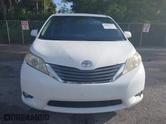 ✅ 2012 Toyota Sienna XLE AAS • VIN: 5TDYK3DC4CS186081 • Lot: 42481131. Wystawiony na IAAI z przebiegiem 187 849 mil. Bezpłatny archiwum sprzedaży aukcyjnych z USA i szczegółowy raport historii pojazdu na DreamBid. Zdjęcie 12.