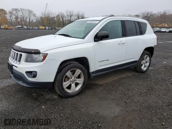 ✅ 2014 Jeep Compass Sport • VIN: 1C4NJDBB9ED828444 • Лот: 90452425. Опубликован ранее на Copart с пробегом 116 746 миль. Бесплатный доступ к архиву аукционных продаж из США и подробный отчёт об истории автомобиля на DreamBid. Изображение 1.