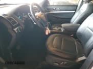 ✅ 2017 Ford Explorer XLT • VIN: 1FM5K8D88HGD84705 • Lot: 58265165. Wystawiony na Copart z przebiegiem 69 189 mil. Bezpłatny archiwum sprzedaży aukcyjnych z USA i szczegółowy raport historii pojazdu na DreamBid. Zdjęcie 7.