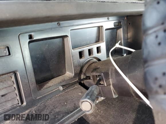 1987 Chevrolet Corvette with VIN 1G1YY2181H5117721, listed as a Copart auction lot 45817625 with Not provided miles and Clean title. Bid and sale history available at DreamBid. Image 9.