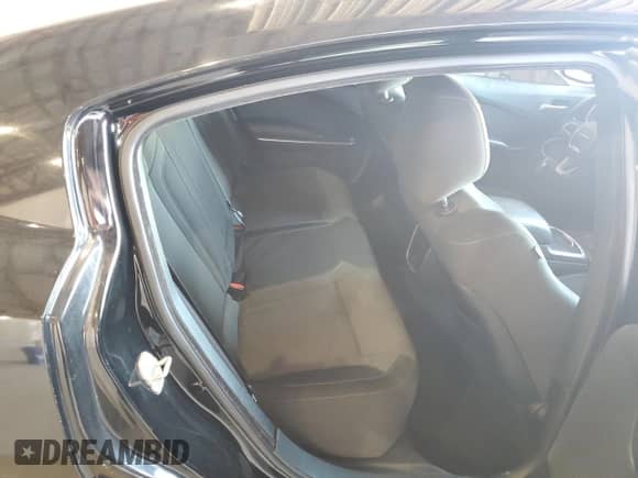 2018 Dodge Charger SXT Plus z VIN 2C3CDXHG8JH215817, wystawiony jako Copart lot #89465285 z przebiegiem 83 811 mil mil oraz Czysty tytuł • Clean title. Historia ofert i sprzedaży dostępna na DreamBid. Obrazek 10.