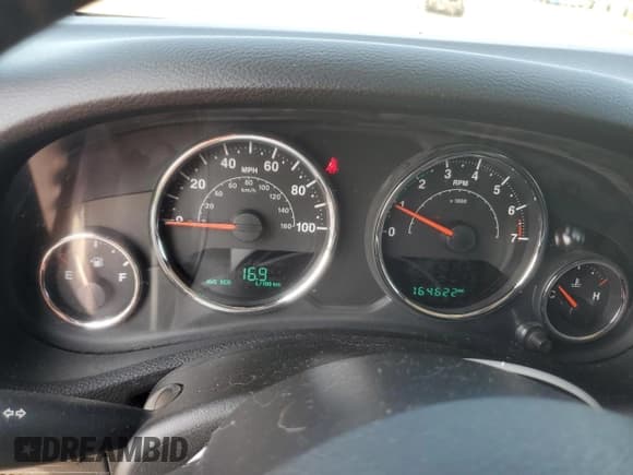 ✅ 2016 Jeep Wrangler Unlimited Rubicon • VIN: 1C4BJWFG1GL277987 • Lot: 60235135. Wystawiony na Copart z przebiegiem 164 622 mil. Bezpłatny archiwum sprzedaży aukcyjnych z USA i szczegółowy raport historii pojazdu na DreamBid. Zdjęcie 9.