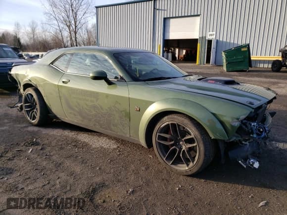 ✅ 2022 Dodge Challenger R/T Scat Pack Widebody • VIN: 2C3CDZFJ8NH136499 • Lot: 40611233. Wystawiony na Copart z przebiegiem 22 658 mil. Bezpłatny archiwum sprzedaży aukcyjnych z USA i szczegółowy raport historii pojazdu na DreamBid. Zdjęcie 4.