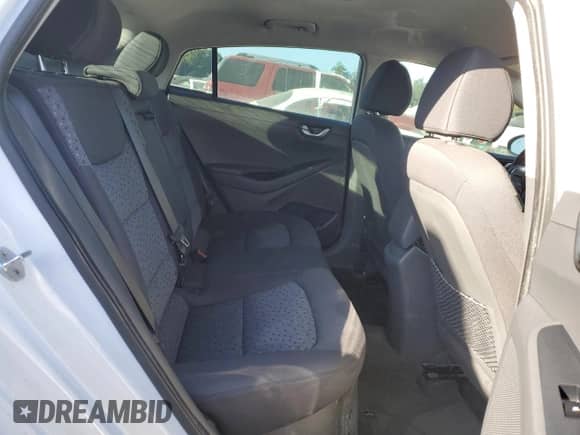 2017 Hyundai Ioniq SEL с VIN KMHC75LC3HU044828, выставлен на аукционе Copart как лот 74069384 с пробегом Не указан миль и Списание • Salvage title. История ставок и продаж доступна на DreamBid. Изображение 10.