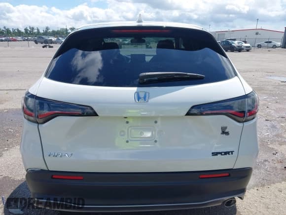 ✅ 2025 Honda HR-V Sport • VIN: 3CZRZ1H50SM742833 • Lot: 42824544. Listed on IAAI with 26,503 mi. Free auction sales archive from the USA and detailed vehicle history report at DreamBid. Image 16.