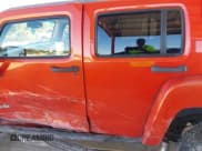 ✅ 2009 Hummer H3 SUV • VIN: 5GTEN13E598111137 • Lot: 43454063. Wystawiony na IAAI z przebiegiem 201 142 mil. Bezpłatny archiwum sprzedaży aukcyjnych z USA i szczegółowy raport historii pojazdu na DreamBid. Zdjęcie 6.