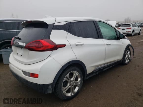 ✅ 2017 Chevrolet Bolt EV LT • VIN: 1G1FW6S03H4186560 • Lot: 83158134. Wystawiony na Copart z przebiegiem 360 544 mil. Bezpłatny archiwum sprzedaży aukcyjnych z USA i szczegółowy raport historii pojazdu na DreamBid. Zdjęcie 3.