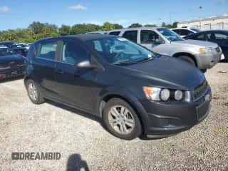 2014 Chevrolet Sonic LT с VIN 1G1JD6SH2E4142678, выставлен на аукционе Copart как лот 74555124 с пробегом Не указан миль и Списание • Salvage title. История ставок и продаж доступна на DreamBid. Изображение 4.