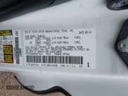 ✅ 2017 Toyota Tacoma SR • VIN: 5TFRX5GN8HX077669 • Лот: 42945490. Опубликован ранее на IAAI с пробегом 110 454 миль. Бесплатный доступ к архиву аукционных продаж из США и подробный отчёт об истории автомобиля на DreamBid. Изображение 9.