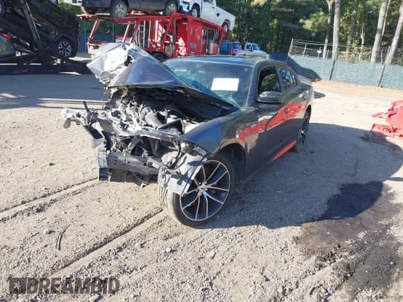 2018 Dodge Charger Daytona 392 z VIN 2C3CDXGJ0JH326908, wystawiony jako IAAI lot #41398894 z przebiegiem 67 564 mil mil oraz . Historia ofert i sprzedaży dostępna na DreamBid. Obrazek 16.