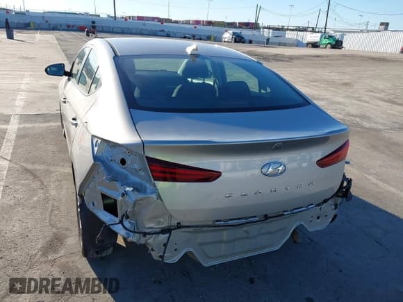 ✅ 2020 Hyundai Elantra SEL • VIN: 5NPD84LF6LH571548 • Лот: 43475668. Опубликован ранее на IAAI с пробегом 81 296 миль. Бесплатный доступ к архиву аукционных продаж из США и подробный отчёт об истории автомобиля на DreamBid. Изображение 6.