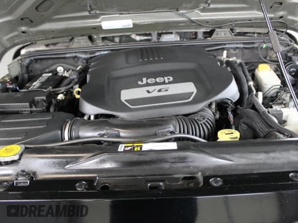 ✅ 2015 Jeep Wrangler Unlimited Sport • VIN: 1C4BJWDG9FL670329 • Lot: 92900485. Wystawiony na Copart z przebiegiem 89 492 mil. Bezpłatny archiwum sprzedaży aukcyjnych z USA i szczegółowy raport historii pojazdu na DreamBid. Zdjęcie 7.