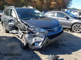 ✅ 2015 Toyota RAV4 XLE • VIN: JTMRFREV6FD138738 • Lot: 43493160. Wystawiony na IAAI z przebiegiem Nie podano. Bezpłatny archiwum sprzedaży aukcyjnych z USA i szczegółowy raport historii pojazdu na DreamBid. Zdjęcie 1.
