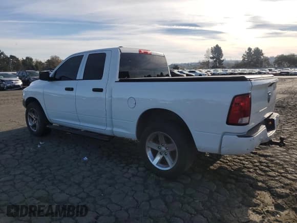 ✅ 2017 Ram 1500 Express • VIN: 1C6RR7FG8HS606308 • Lot: 92240555. Wystawiony na Copart z przebiegiem 187 789 mil. Bezpłatny archiwum sprzedaży aukcyjnych z USA i szczegółowy raport historii pojazdu na DreamBid. Zdjęcie 2.