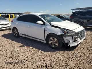 2019 Hyundai Ioniq SEL с VIN KMHC75LC5KU111677, выставлен на аукционе Copart как лот 72099284 с пробегом 33 942 миль миль и Списание • Salvage title. История ставок и продаж доступна на DreamBid. Изображение 4.