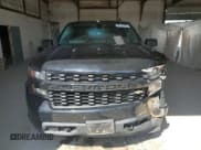 ✅ 2022 Chevrolet Silverado 1500 Custom • VIN: 3GCPYBEK9NG124624 • Lot: 63110145. Wystawiony na Copart z przebiegiem 46 040 mil. Bezpłatny archiwum sprzedaży aukcyjnych z USA i szczegółowy raport historii pojazdu na DreamBid. Zdjęcie 5.