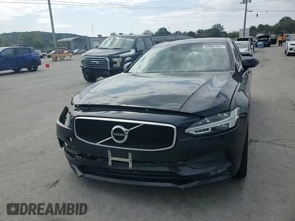 ✅ 2019 Volvo S90 Momentum • VIN: LVY102AK7KP089505 • Lot: 80066185. Listed on Copart with 88,154 mi. Free auction sales archive from the USA and detailed vehicle history report at DreamBid. Image 13.
