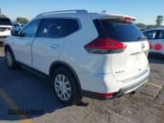 ✅ 2017 Nissan Rogue SV • VIN: JN8AT2MT8HW140693 • Lot: 43876295. Listed on IAAI with 213,601 mi. Free auction sales archive from the USA and detailed vehicle history report at DreamBid. Image 3.
