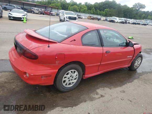 ✅ 2001 Pontiac Sunfire SE • VIN: 1G2JB124717203047 • Lot: 56062475. Listed on Copart with 201,865 mi. Free auction sales archive from the USA and detailed vehicle history report at DreamBid. Image 3.