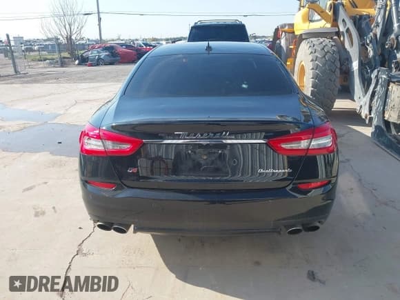 ✅ 2015 Maserati Quattroporte S Q4 • VIN: ZAM56RRA5F1142153 • Лот: 42964950. Опубликован ранее на IAAI с пробегом 85 330 миль. Бесплатный доступ к архиву аукционных продаж из США и подробный отчёт об истории автомобиля на DreamBid. Изображение 16.