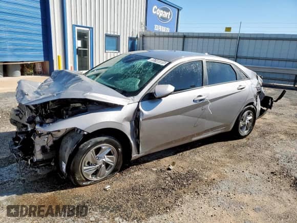 2025 Hyundai Elantra SE с VIN KMHLL4DG3SU948631, выставлен на аукционе Copart как лот 85348085 с пробегом 8 371 миль миль и Чистый • Clean title. История ставок и продаж доступна на DreamBid. Изображение 1.
