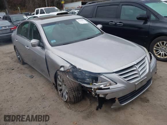 2011 Hyundai Genesis с VIN KMHGC4DE2BU114026, выставлен на аукционе IAAI как лот 43535812 с пробегом 123 631 миль миль и . История ставок и продаж доступна на DreamBid. Изображение 1.