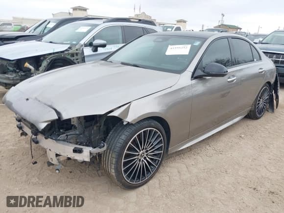 ✅ 2024 Mercedes-Benz C 300 • VIN: W1KAF4HB3RR177320 • Lot: 41595252. Wystawiony na IAAI z przebiegiem 4 741 mil. Bezpłatny archiwum sprzedaży aukcyjnych z USA i szczegółowy raport historii pojazdu na DreamBid. Zdjęcie 2.