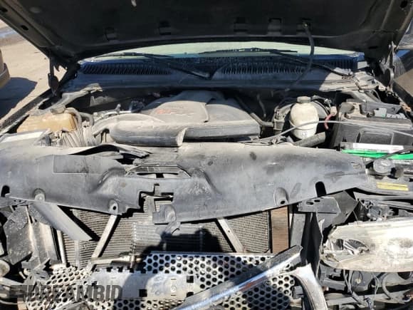 ✅ 2006 GMC Sierra Denali • VIN: 2GTEK63N361293979 • Lot: 89686005. Listed on Copart with 284,839 mi. Free auction sales archive from the USA and detailed vehicle history report at DreamBid. Image 11.