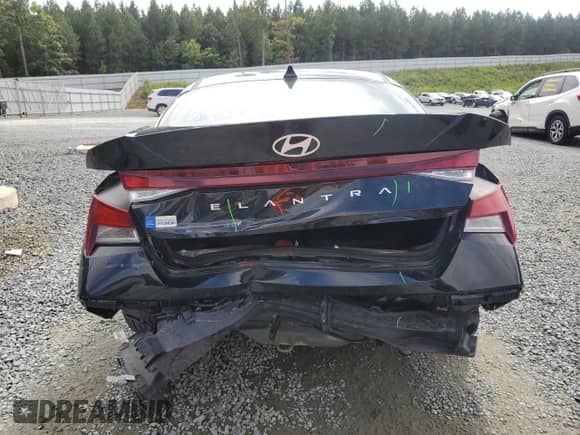 2024 Hyundai Elantra SE with VIN KMHLL4DG5RU829022, listed as a Copart auction lot 81814925 with 16,585 mi miles and Salvage title. Bid and sale history available at DreamBid. Image 6.