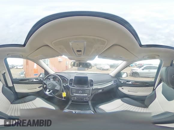 ✅ 2018 Mercedes-Benz GLE 43 AMG • VIN: 4JGDA6EB2JB109203 • Lot: 47025614. Wystawiony na Copart z przebiegiem 74 919 mil. Bezpłatny archiwum sprzedaży aukcyjnych z USA i szczegółowy raport historii pojazdu na DreamBid. Zdjęcie 13.