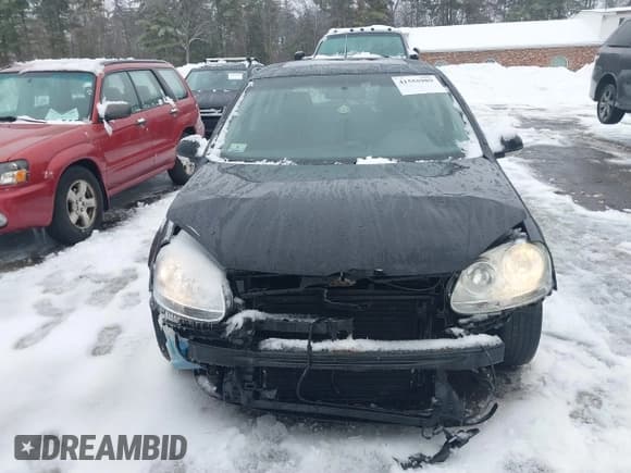 ✅ 2008 Volkswagen Rabbit S • VIN: WVWDB71K58W261525 • Lot: 41555989. Listed on IAAI with 100,050 mi. Free auction sales archive from the USA and detailed vehicle history report at DreamBid. Image 6.