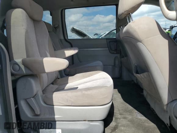 ✅ 2010 Kia Sedona LX • VIN: KNDMG4C33A6353857 • Lot: 80865555. Listed on Copart with 197,020 mi. Free auction sales archive from the USA and detailed vehicle history report at DreamBid. Image 11.