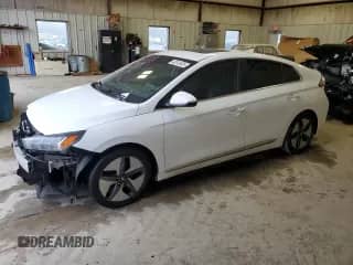 2021 Hyundai Ioniq Limited с VIN KMHC05LC2MU261415, выставлен на аукционе Copart как лот 43313435 с пробегом 80 580 миль миль и Списание • Salvage title. История ставок и продаж доступна на DreamBid. Изображение 1.
