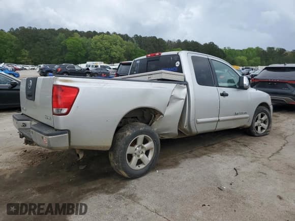 ✅ 2005 Nissan Titan SE • VIN: 1N6AA06A35N546350 • Лот: 51342975. Опубликован ранее на Copart с пробегом Не указан. Бесплатный доступ к архиву аукционных продаж из США и подробный отчёт об истории автомобиля на DreamBid. Изображение 3.