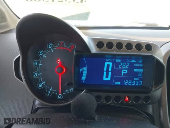 2014 Chevrolet Sonic LT with VIN 1G1JC5SG9E4127762, listed as a IAAI auction lot 43521388 with 128,333 mi miles and . Bid and sale history available at DreamBid. Image 7.