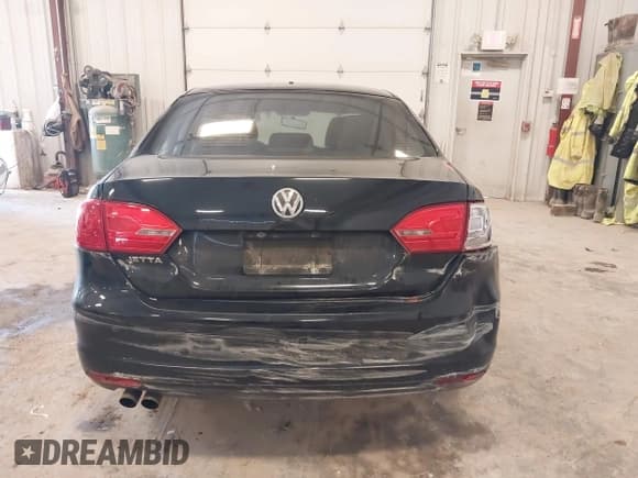 ✅ 2012 Volkswagen Jetta S • VIN: 3VW1K7AJ1CM353926 • Lot: 42604488. Listed on IAAI with 127,578 mi. Free auction sales archive from the USA and detailed vehicle history report at DreamBid. Image 6.
