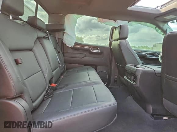 ✅ 2022 Chevrolet Silverado 1500 LT Trail Boss • VIN: 3GCUDFED4NG612774 • Lot: 94479125. Wystawiony na Copart z przebiegiem 59 256 mil. Bezpłatny archiwum sprzedaży aukcyjnych z USA i szczegółowy raport historii pojazdu na DreamBid. Zdjęcie 10.